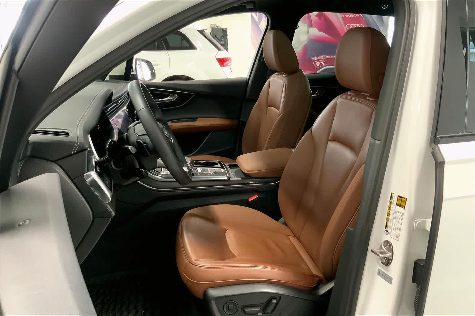 Thumbnail: 2023 Audi Q7 - 9