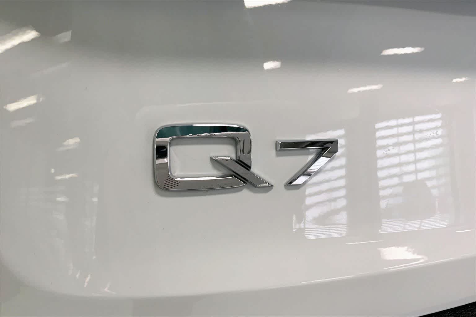 Thumbnail: 2022 Audi Q7 - 7