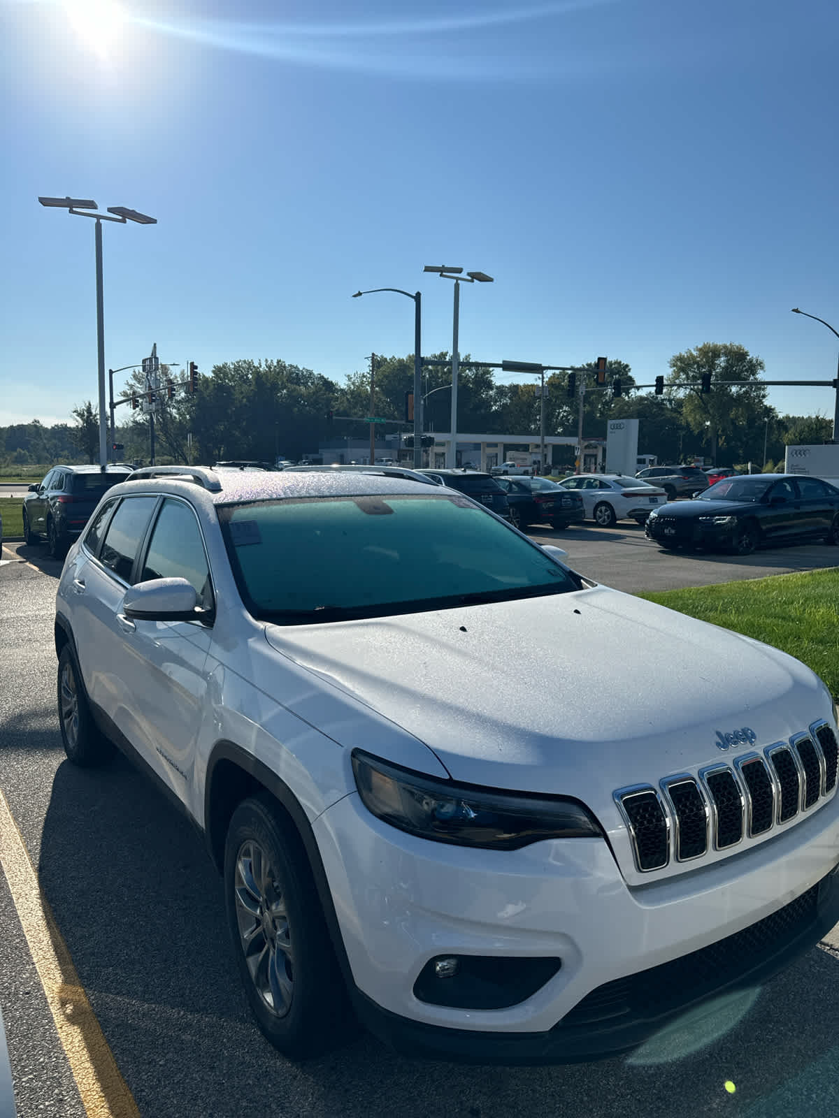 Thumbnail: 2019 Jeep Cherokee - 2