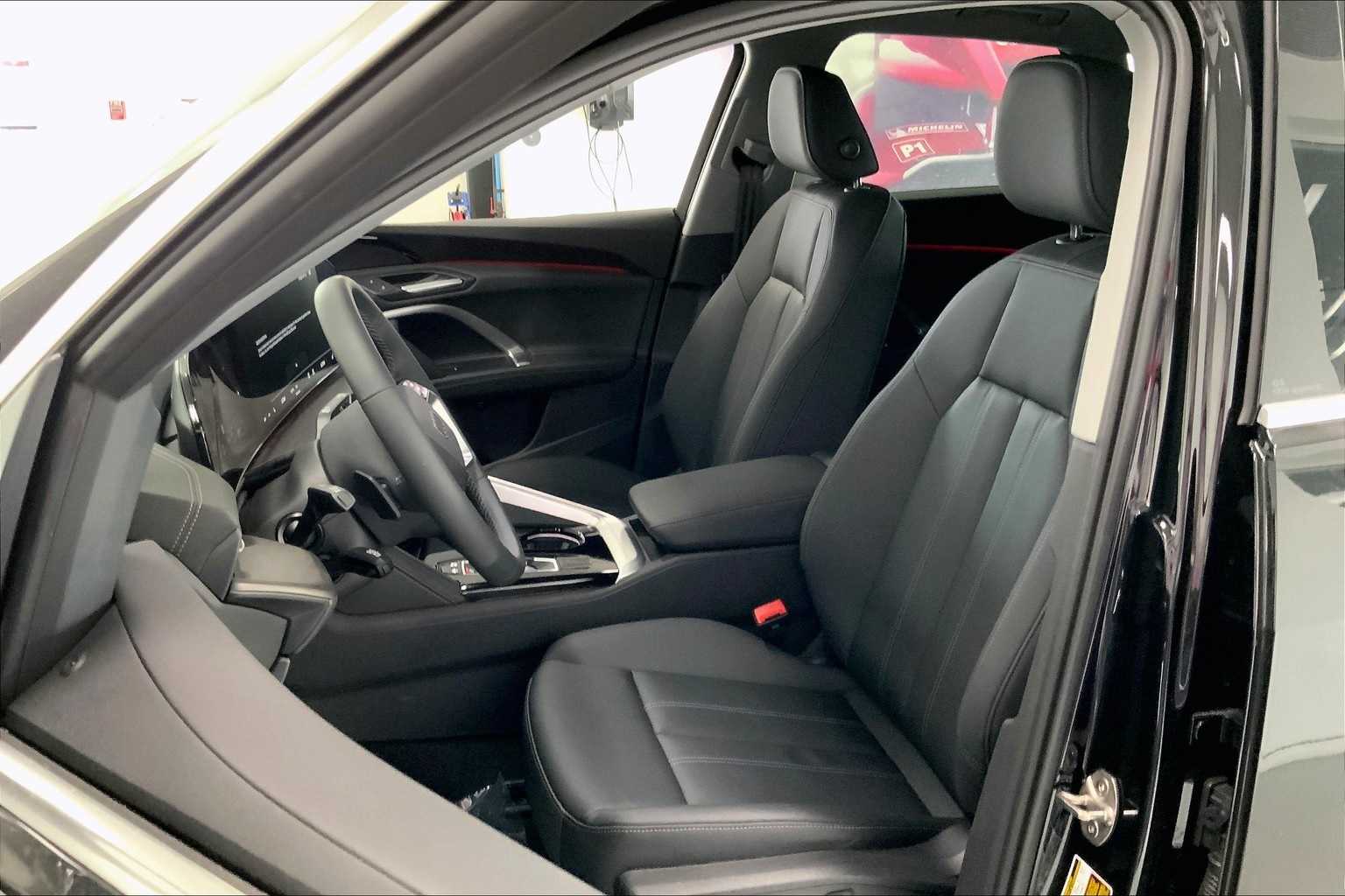 2025 Audi Q5 Premium 10