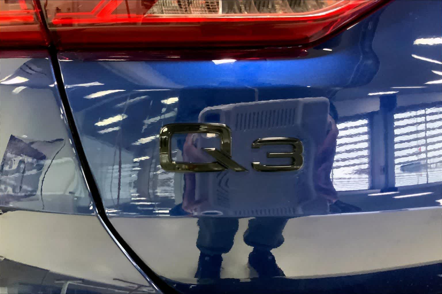 Thumbnail: 2025 Audi Q3 - 6