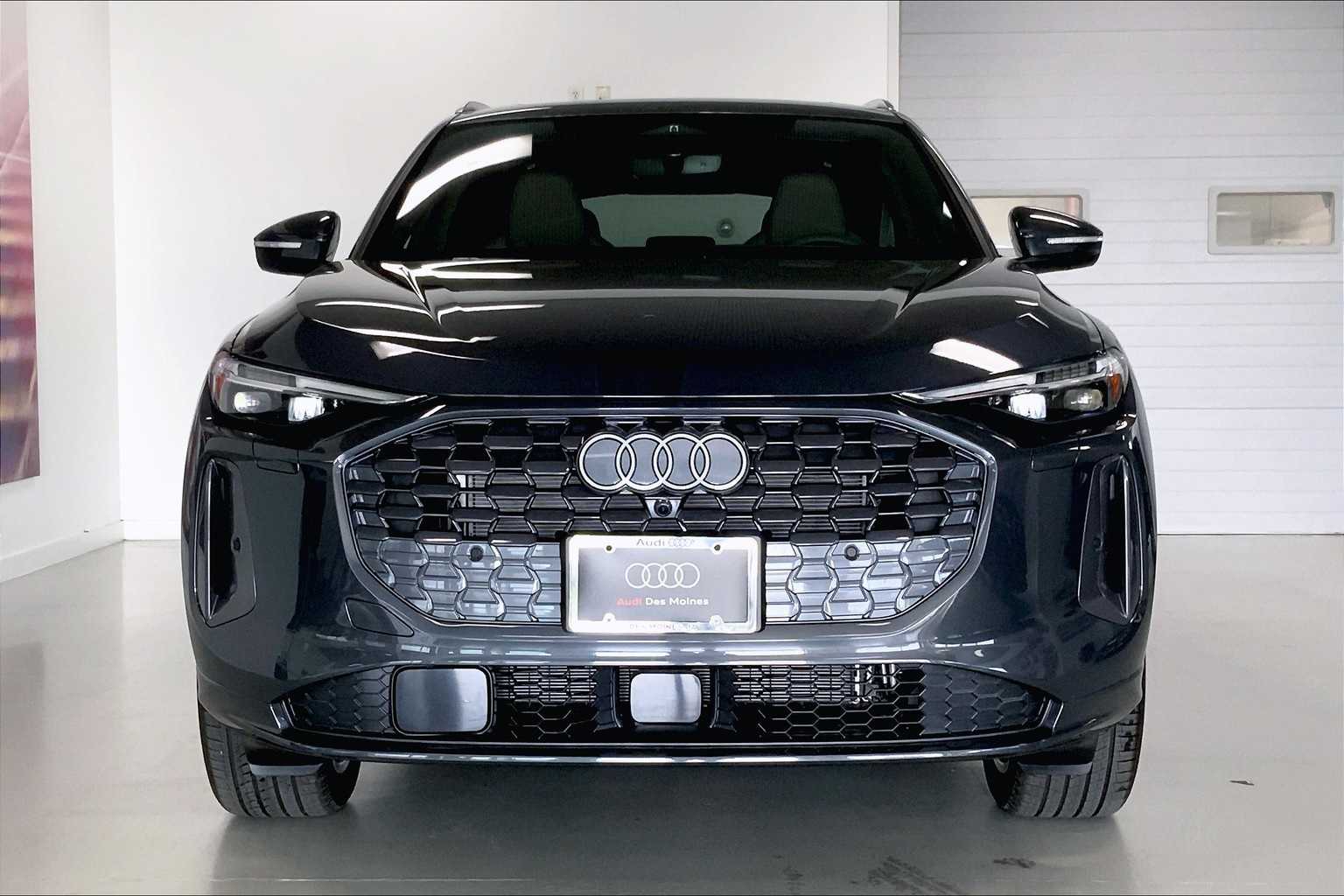 Thumbnail: 2025 Audi Q5 - 6