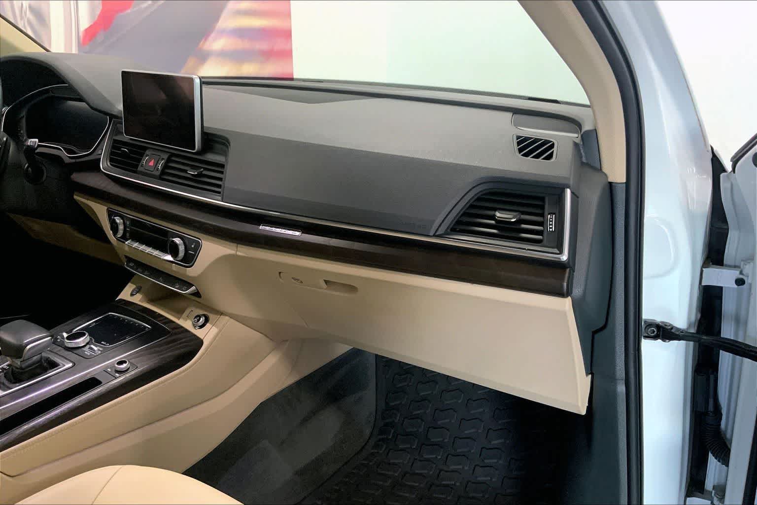 Thumbnail: 2020 Audi Q5 - 20