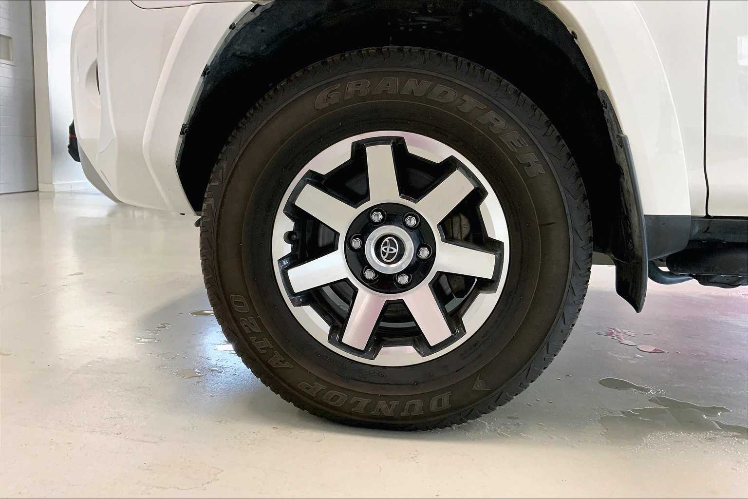 Thumbnail: 2023 Toyota 4Runner - 8