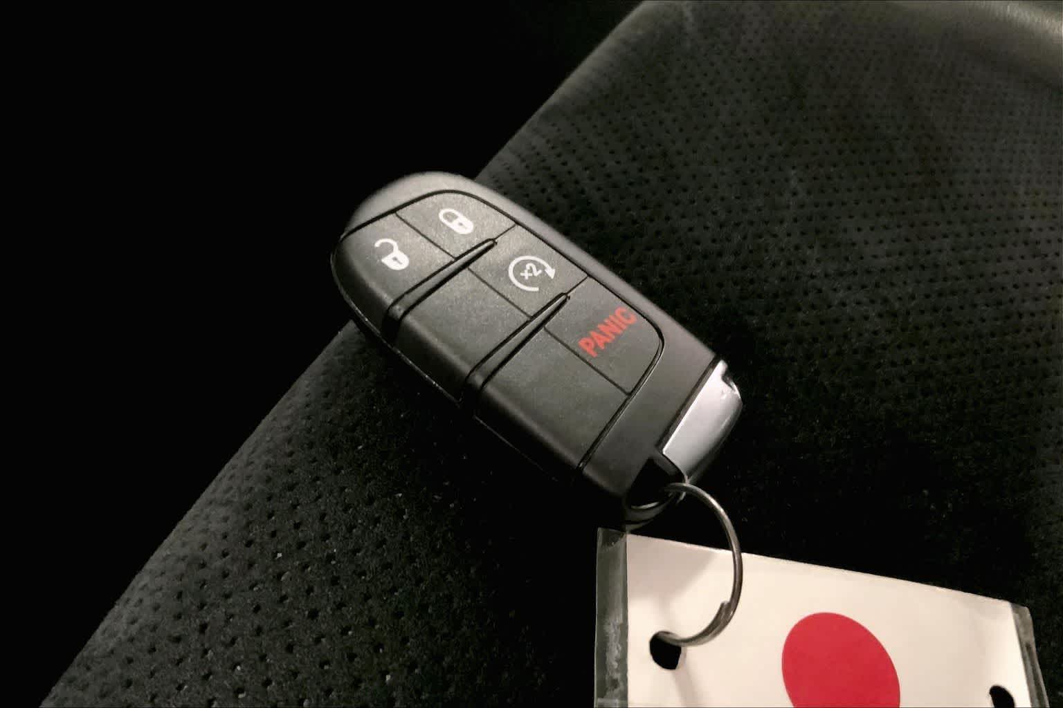 Thumbnail: 2018 Dodge Durango - 17