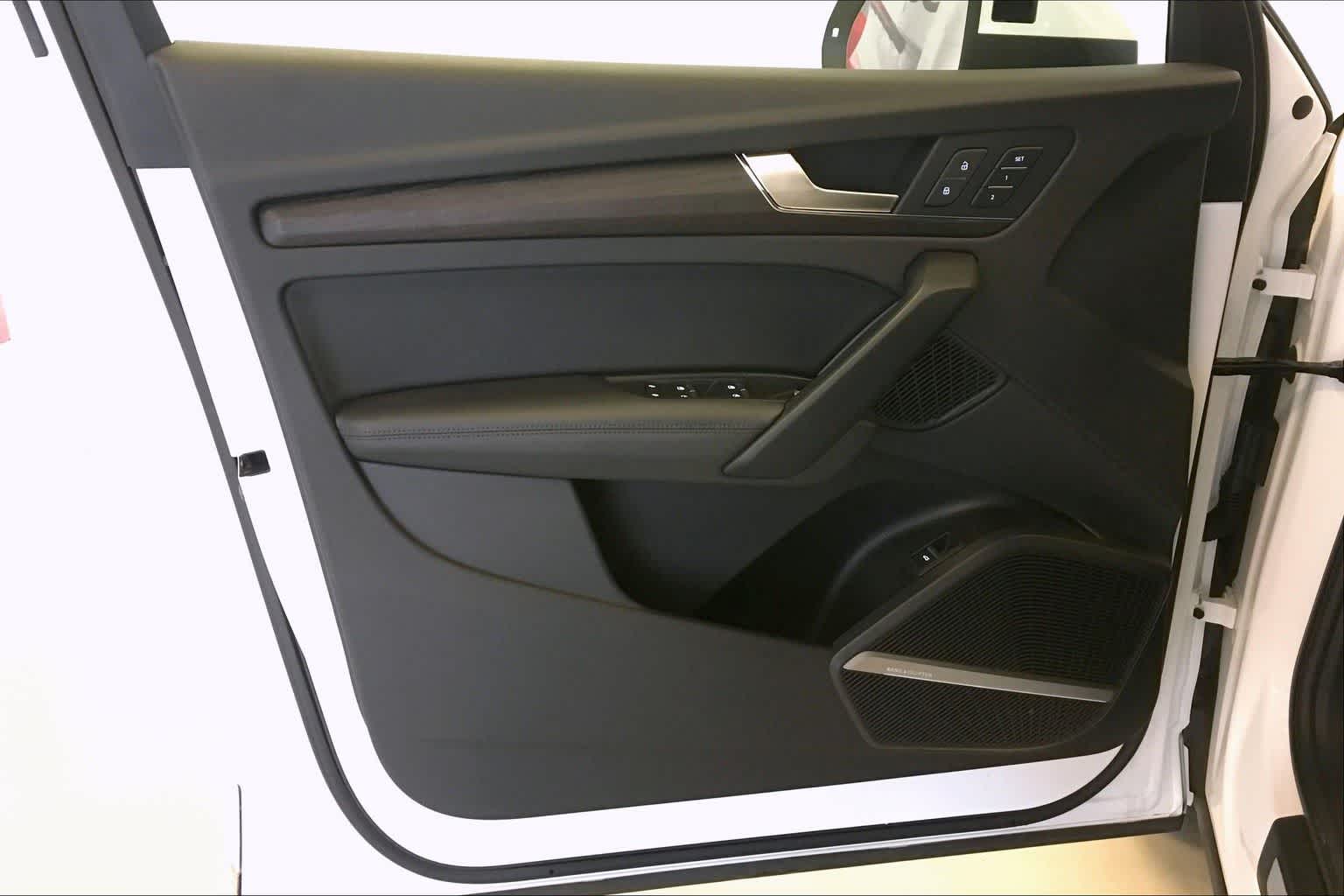 Thumbnail: 2019 Audi Q5 - 25