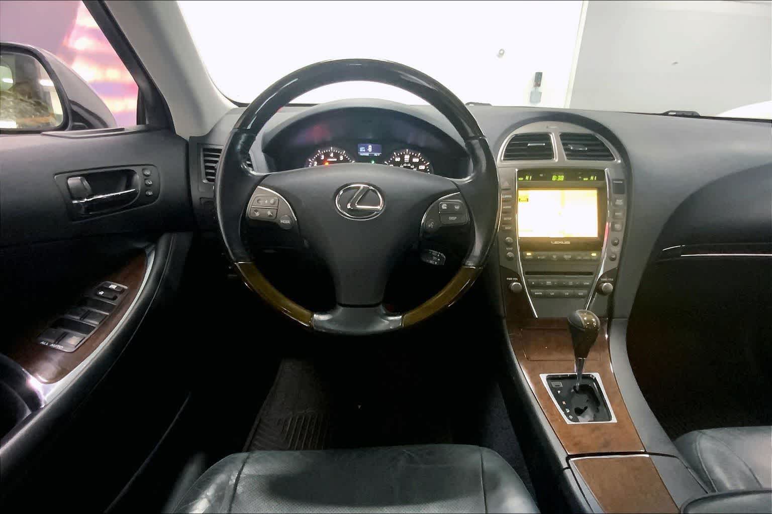 Thumbnail: 2011 Lexus ES - 15