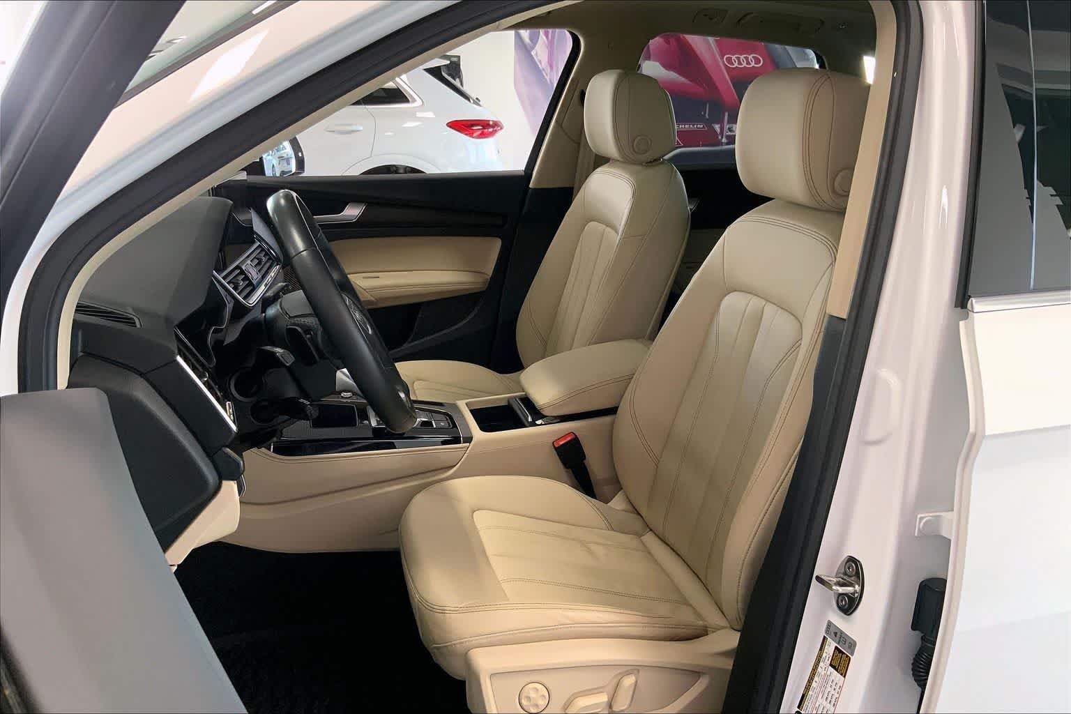 Thumbnail: 2022 Audi Q5 - 10