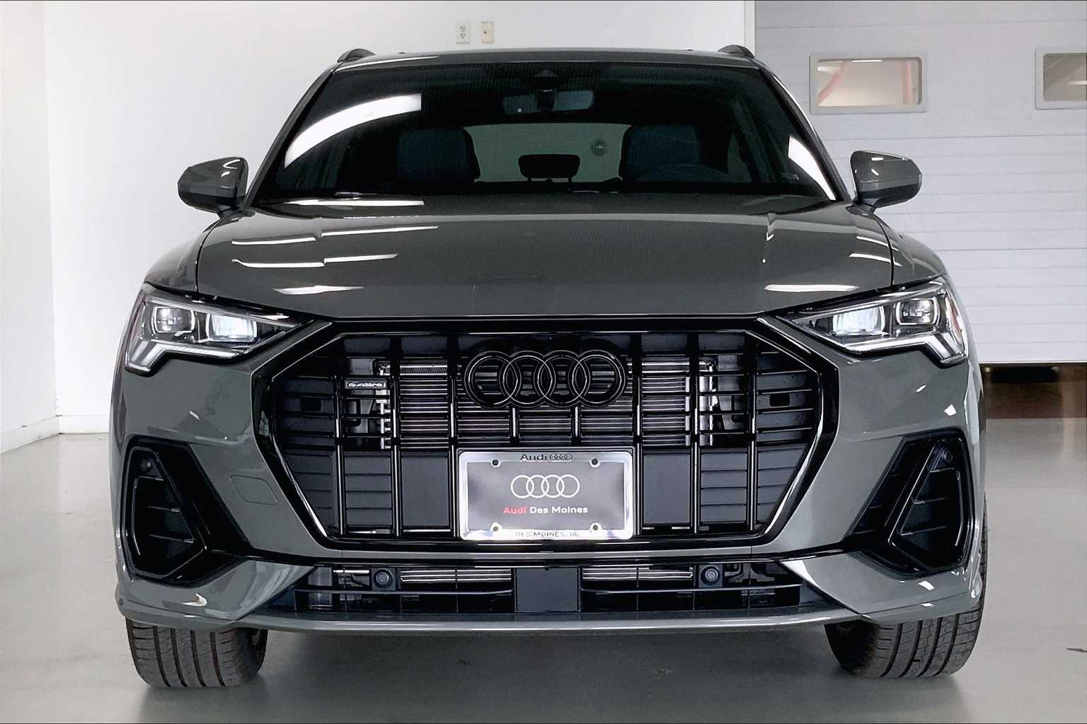 Thumbnail: 2025 Audi Q3 - 6