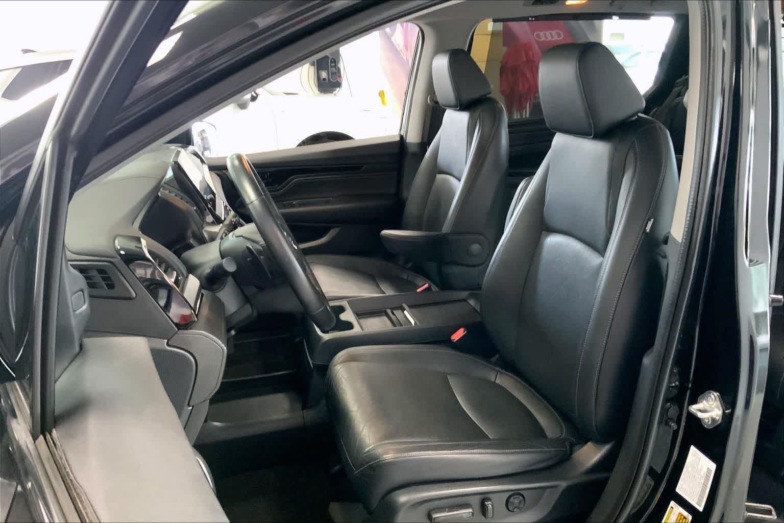 Thumbnail: 2023 Honda Odyssey - 9