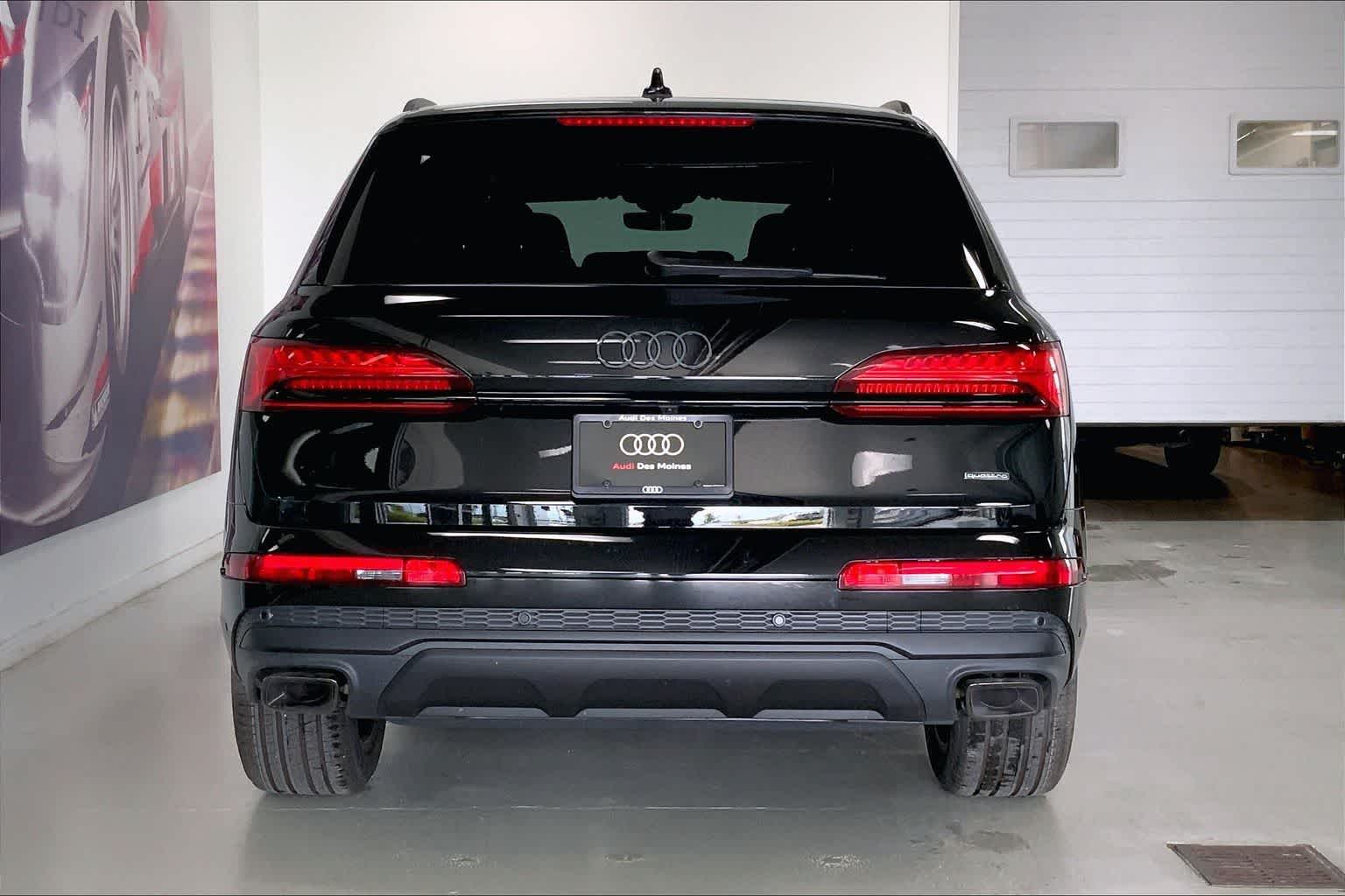 Thumbnail: 2026 Audi Q7 - 5