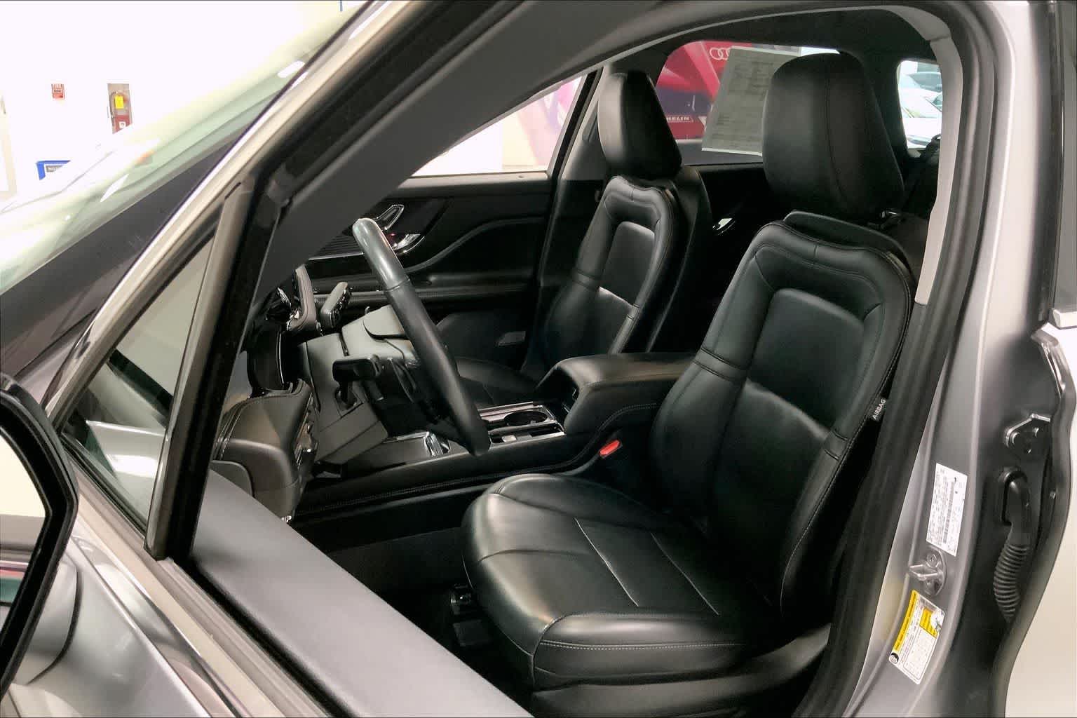 Thumbnail: 2021 Lincoln Corsair - 10