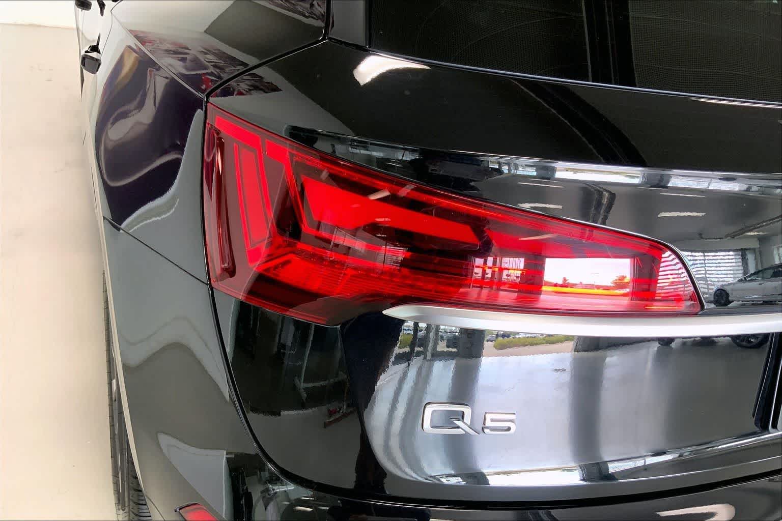 Thumbnail: 2023 Audi Q5 - 28