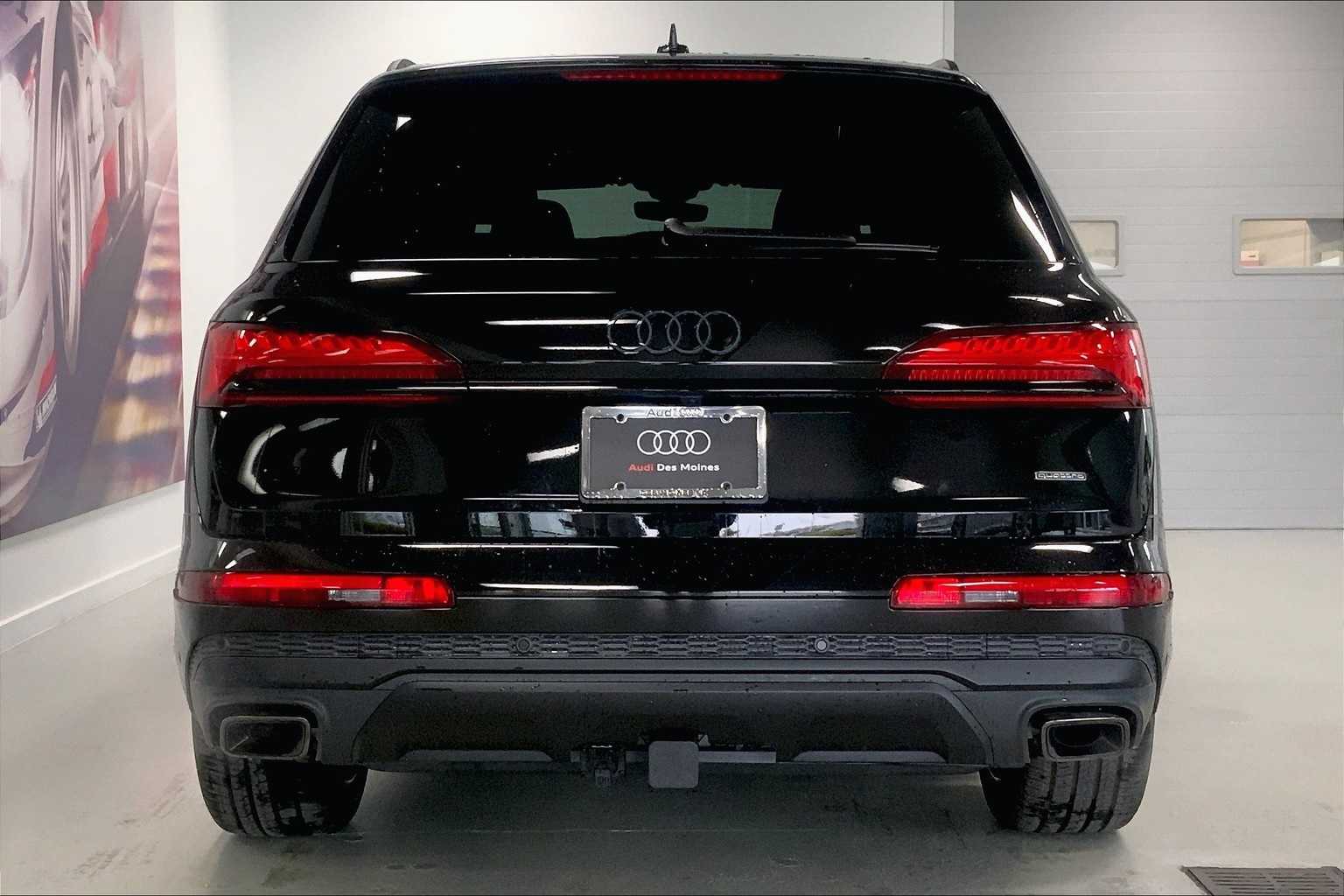 Thumbnail: 2026 Audi Q7 - 5