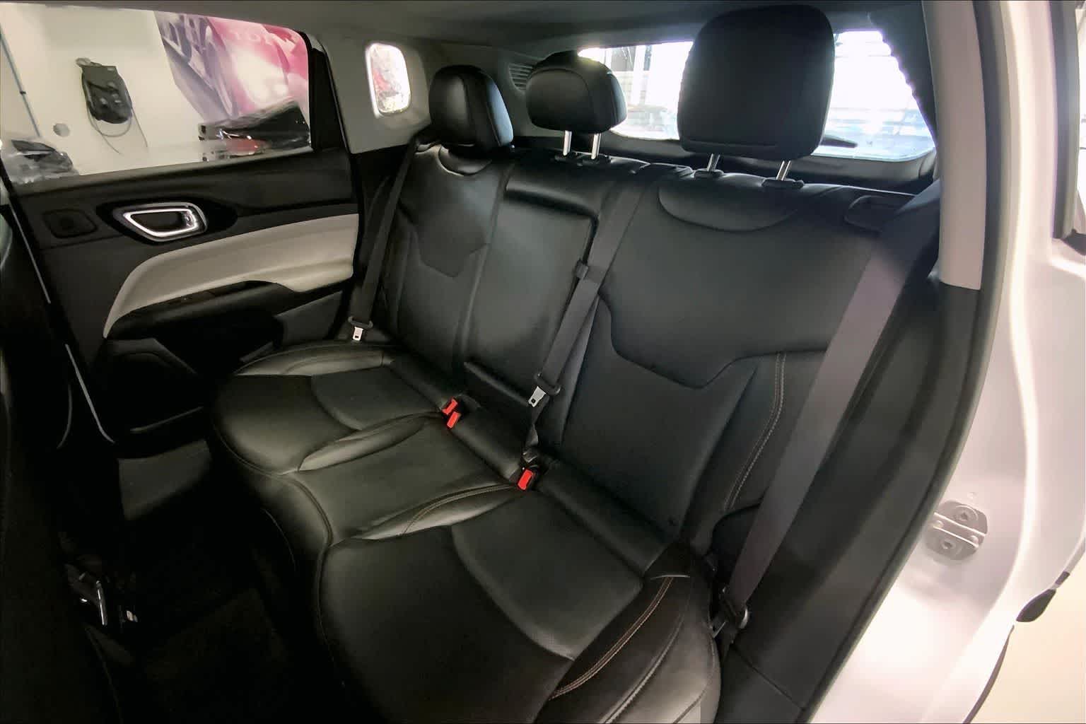 Thumbnail: 2022 Jeep Compass - 26