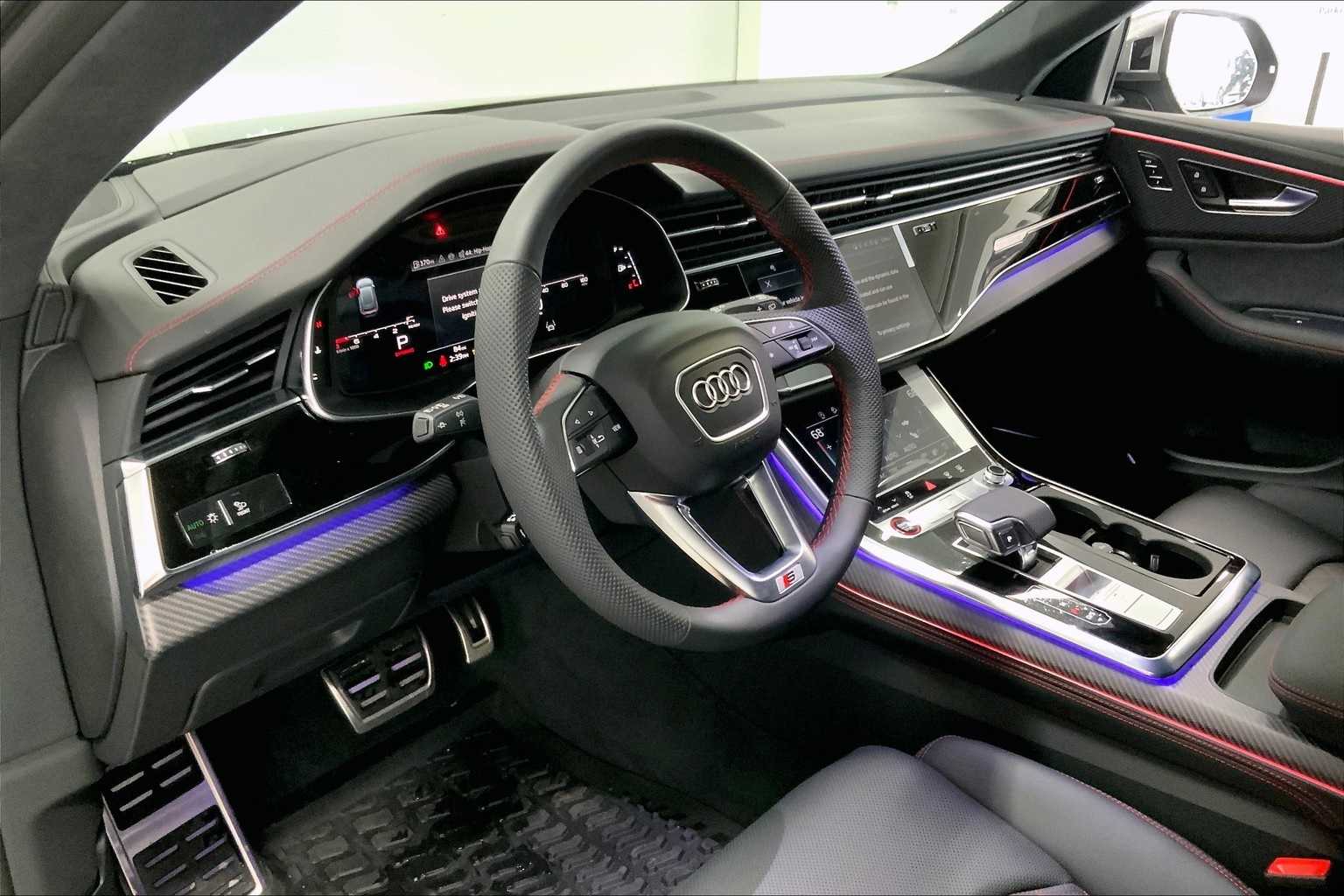Thumbnail: 2025 Audi SQ8 - 2