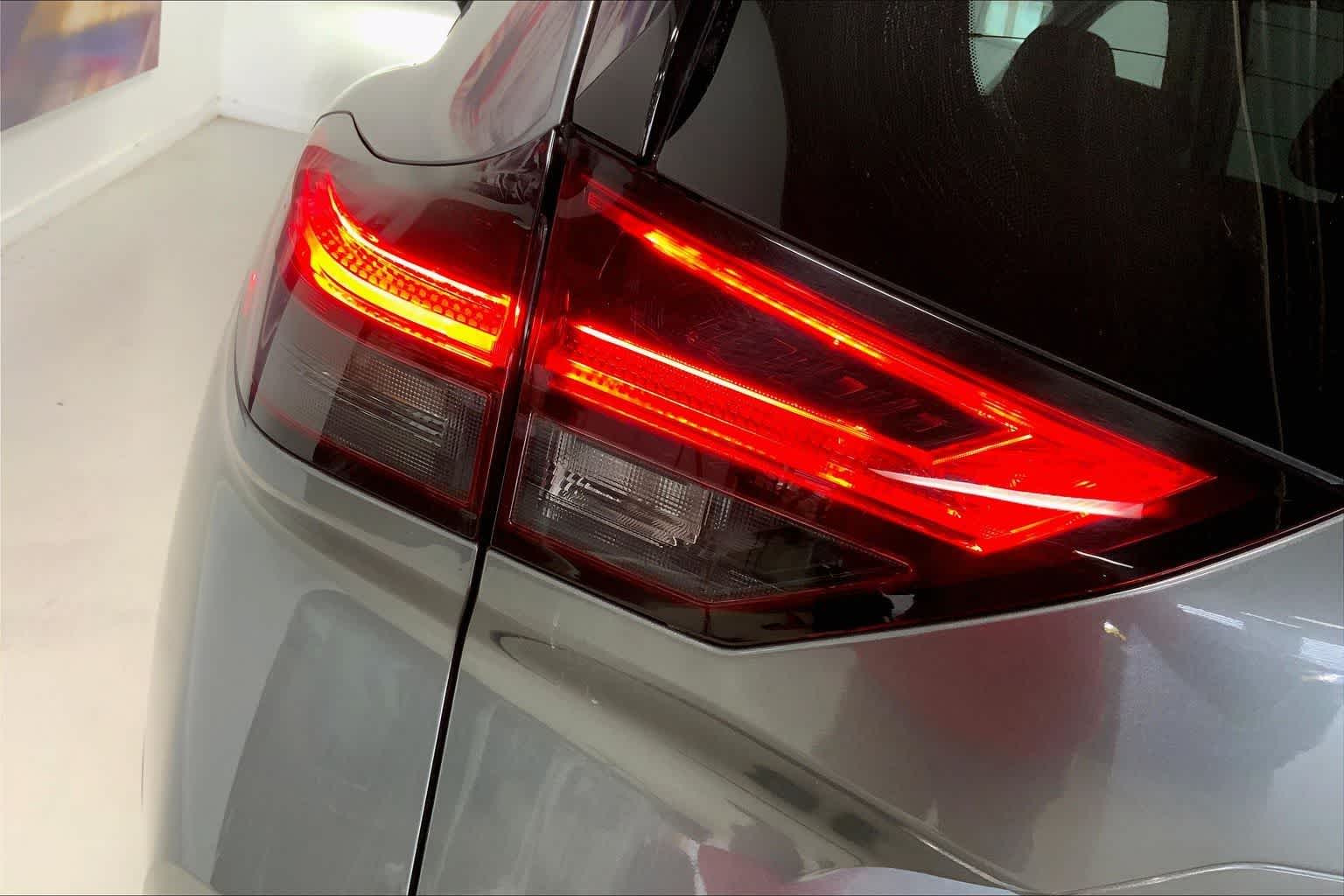 Thumbnail: 2023 Nissan Rogue - 31