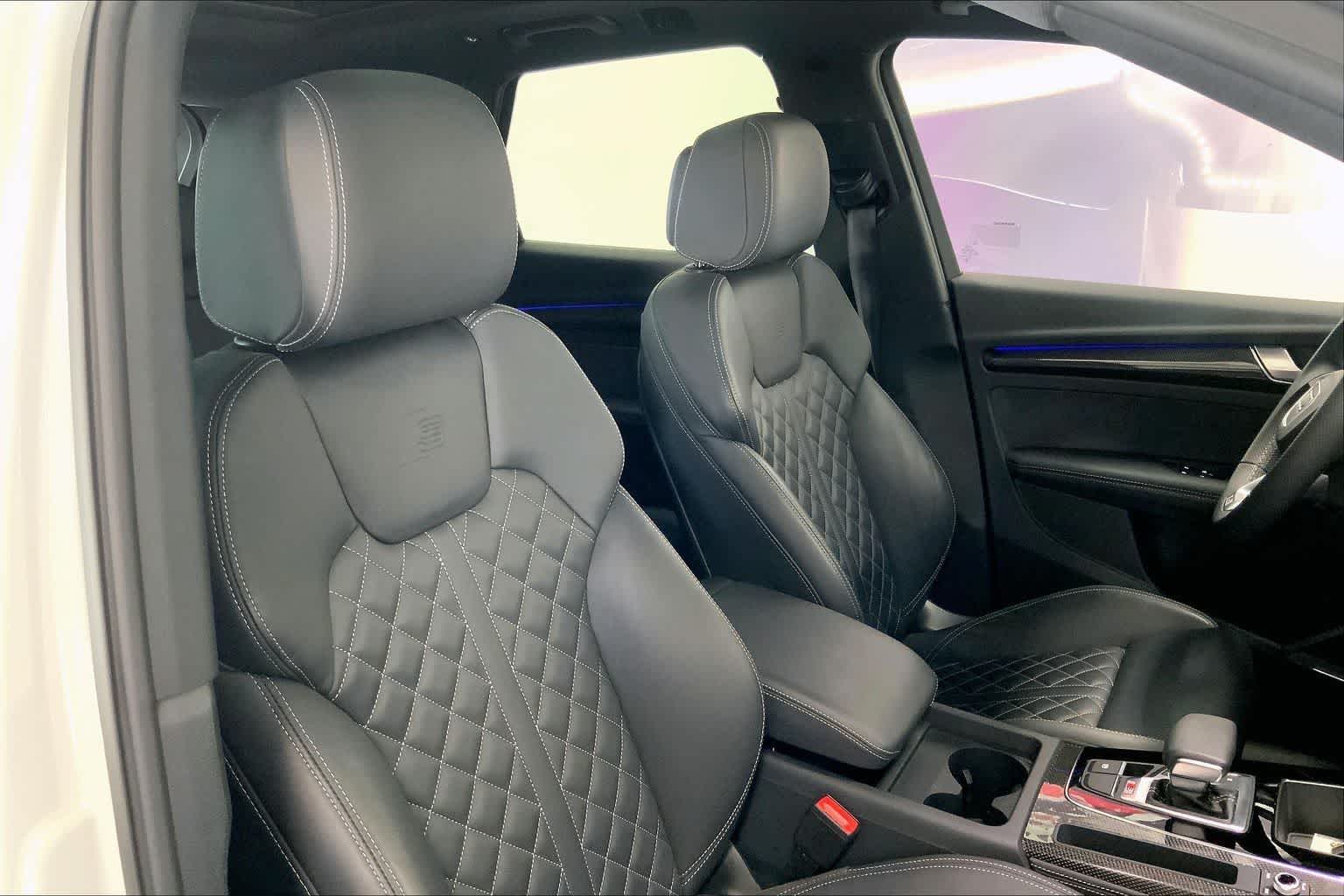 Thumbnail: 2025 Audi SQ5 - 13