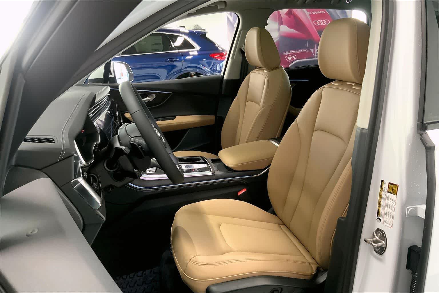 Thumbnail: 2026 Audi Q7 - 11