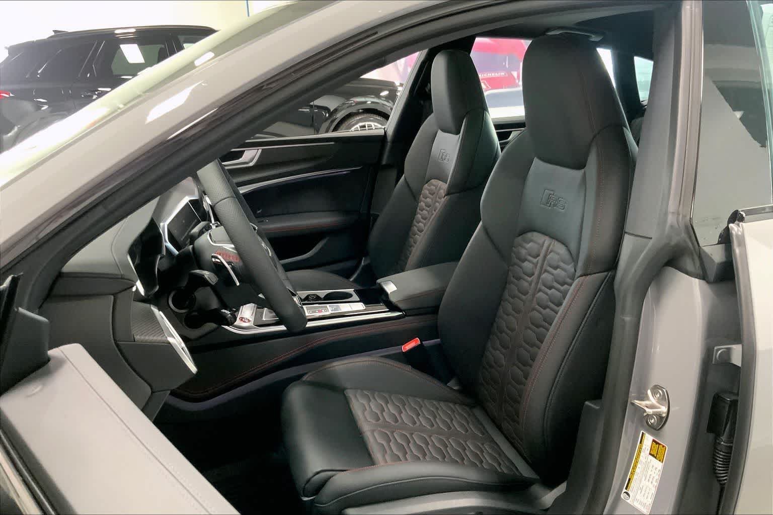 Thumbnail: 2026 Audi RS 7 - 11