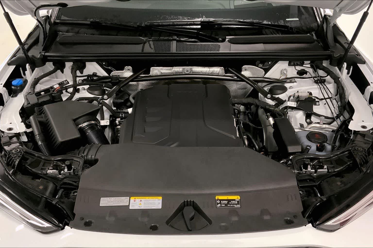 Thumbnail: 2025 Audi Q5 - 9