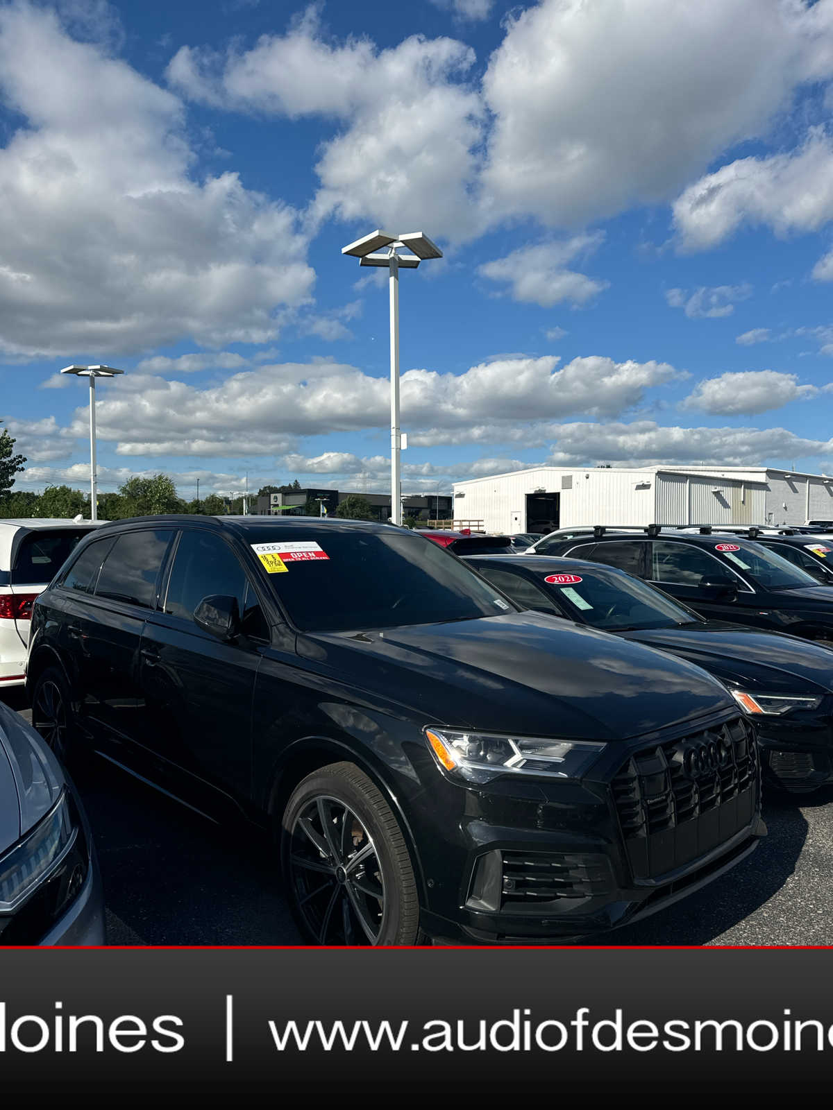 Thumbnail: 2023 Audi Q7 - 1