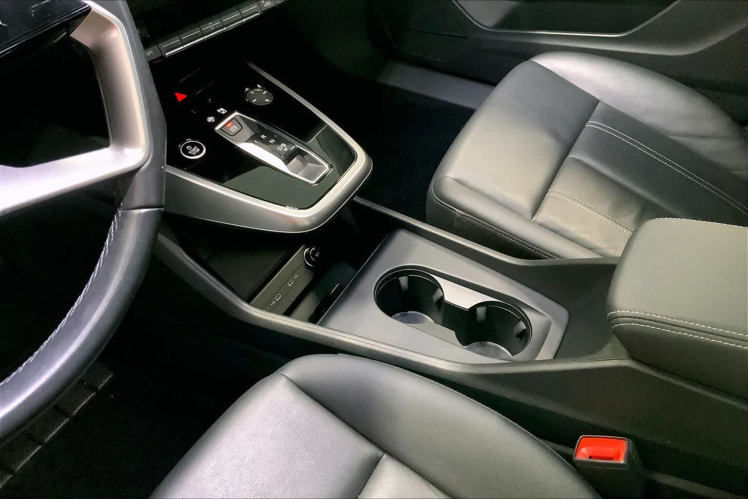 Thumbnail: 2023 Audi Q4 e-tron - 15