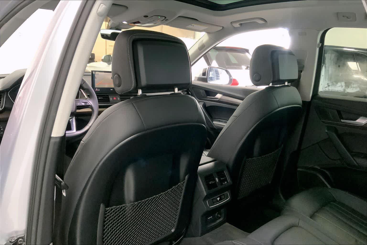 Thumbnail: 2023 Audi Q5 - 11