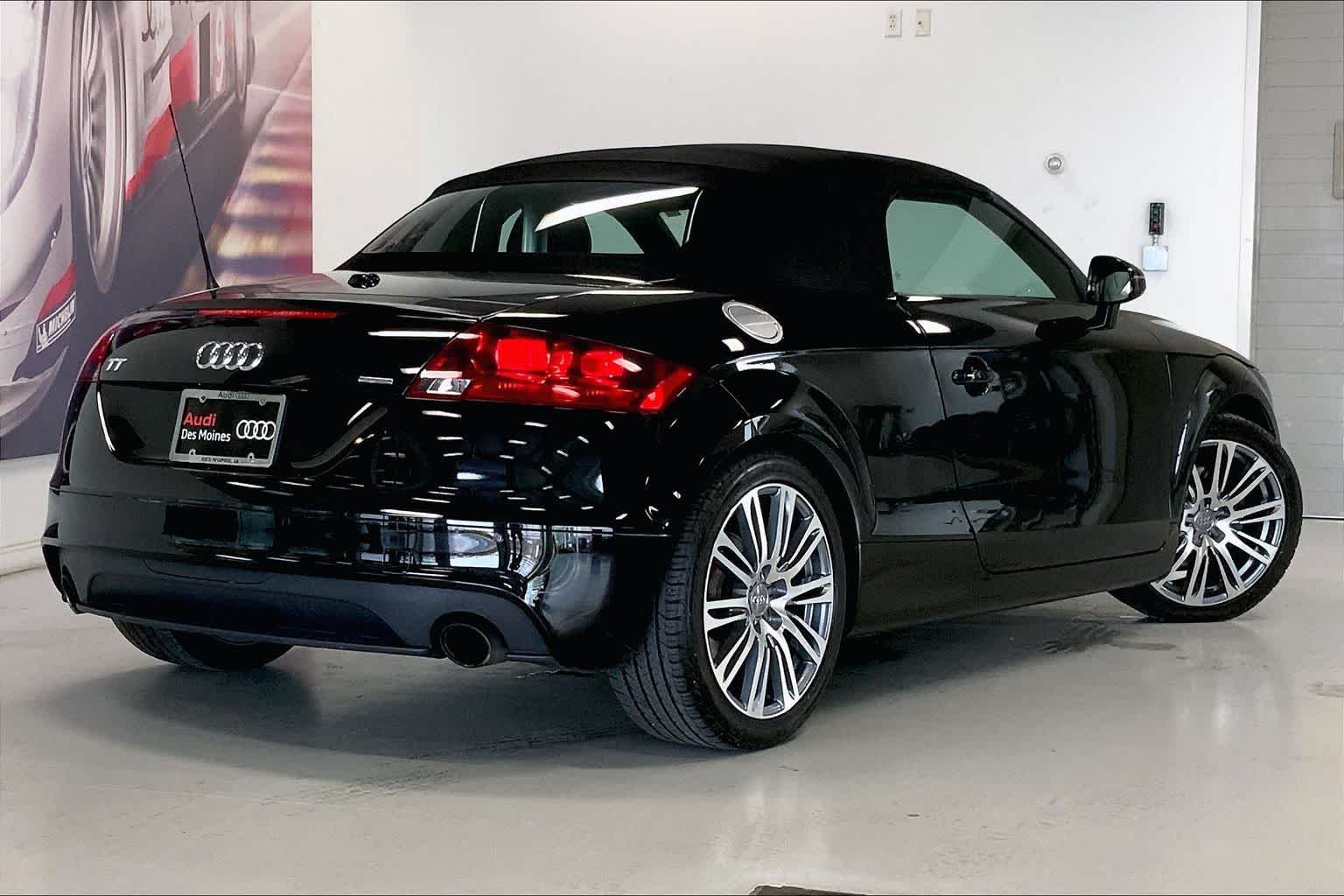 Thumbnail: 2011 Audi TT - 19