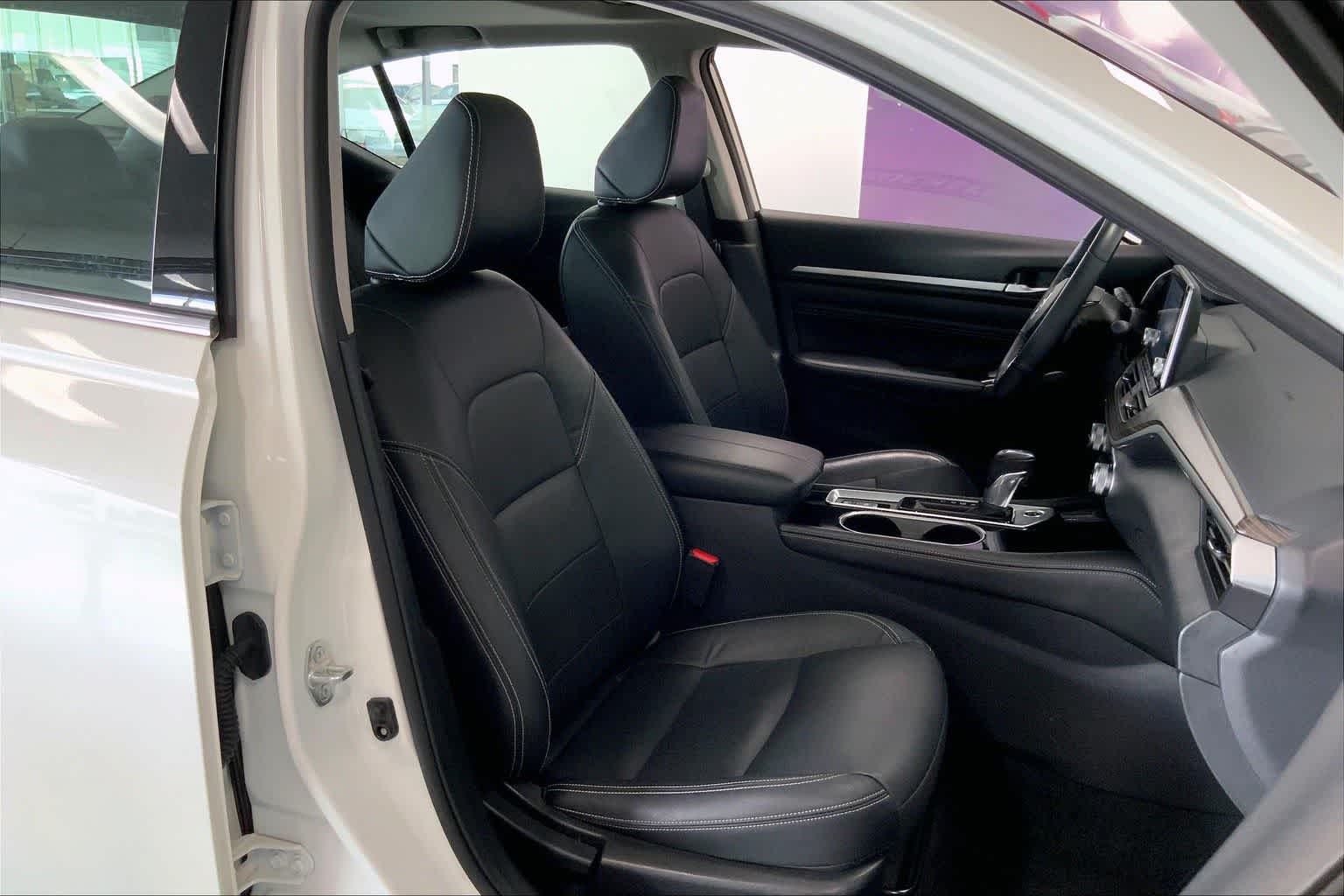 Thumbnail: 2022 Nissan Altima - 12