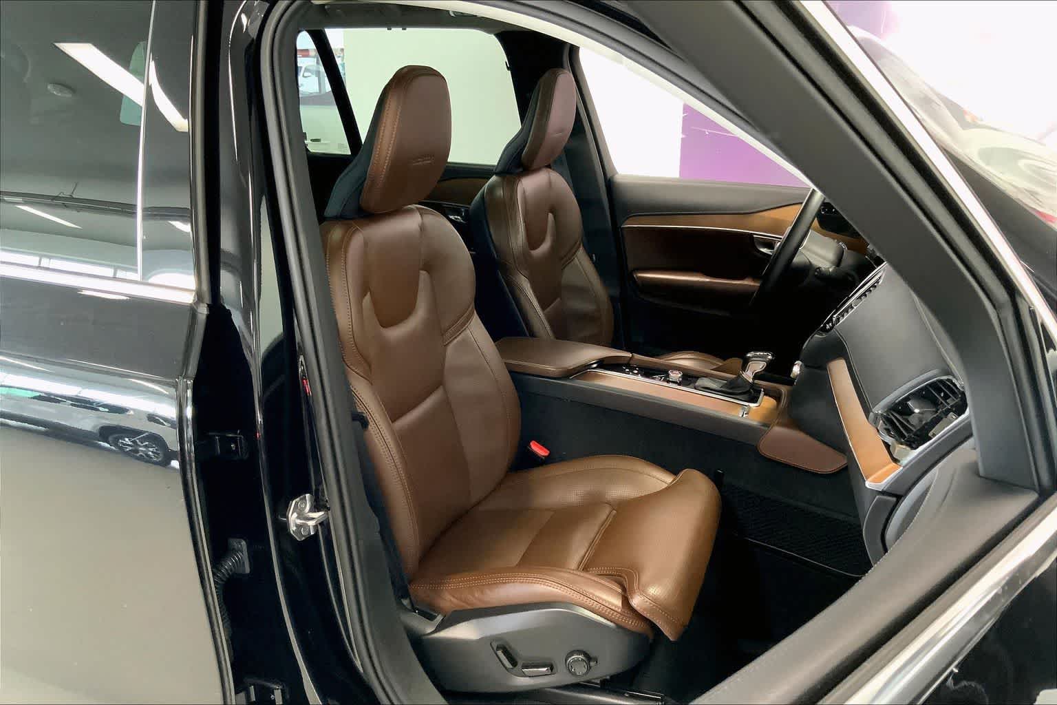 Thumbnail: 2019 Volvo XC90 - 11