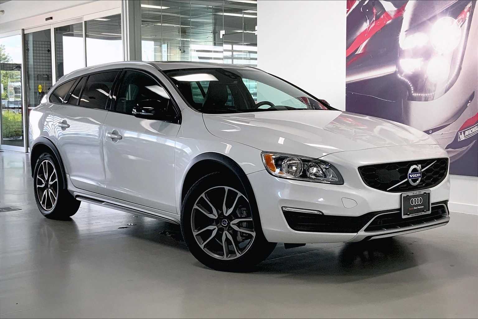 Thumbnail: 2018 Volvo S60 - 20