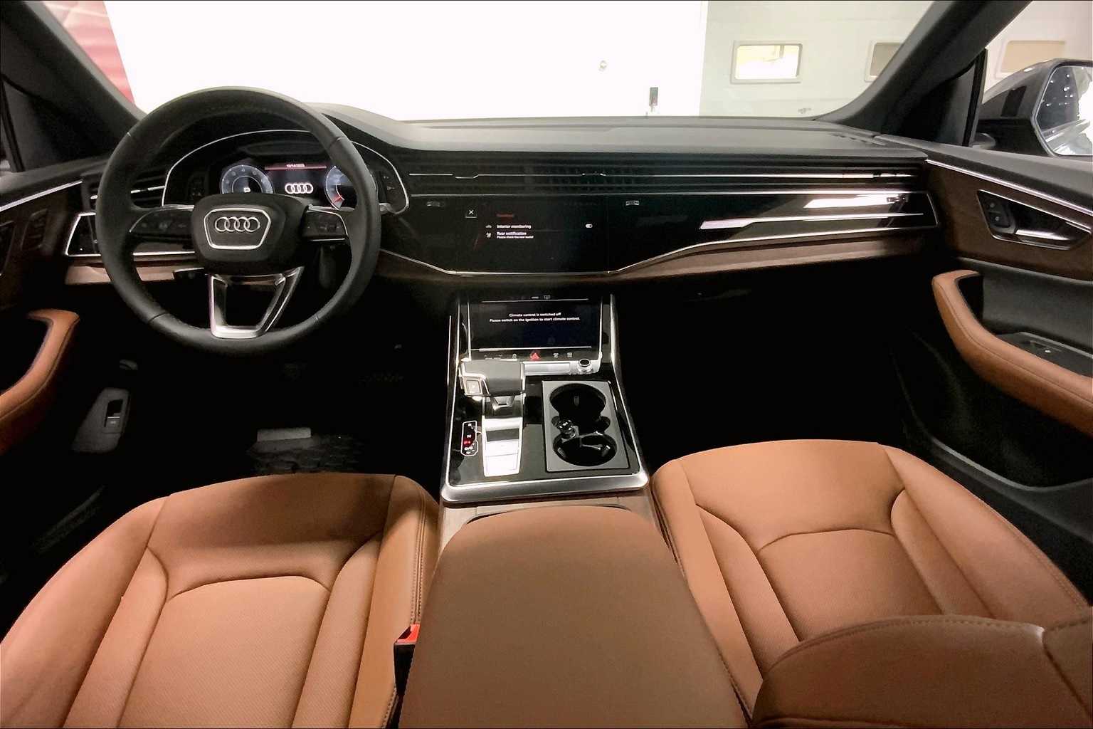 Thumbnail: 2026 Audi Q8 - 10