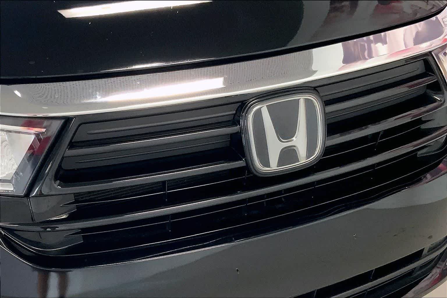 Thumbnail: 2023 Honda Odyssey - 29