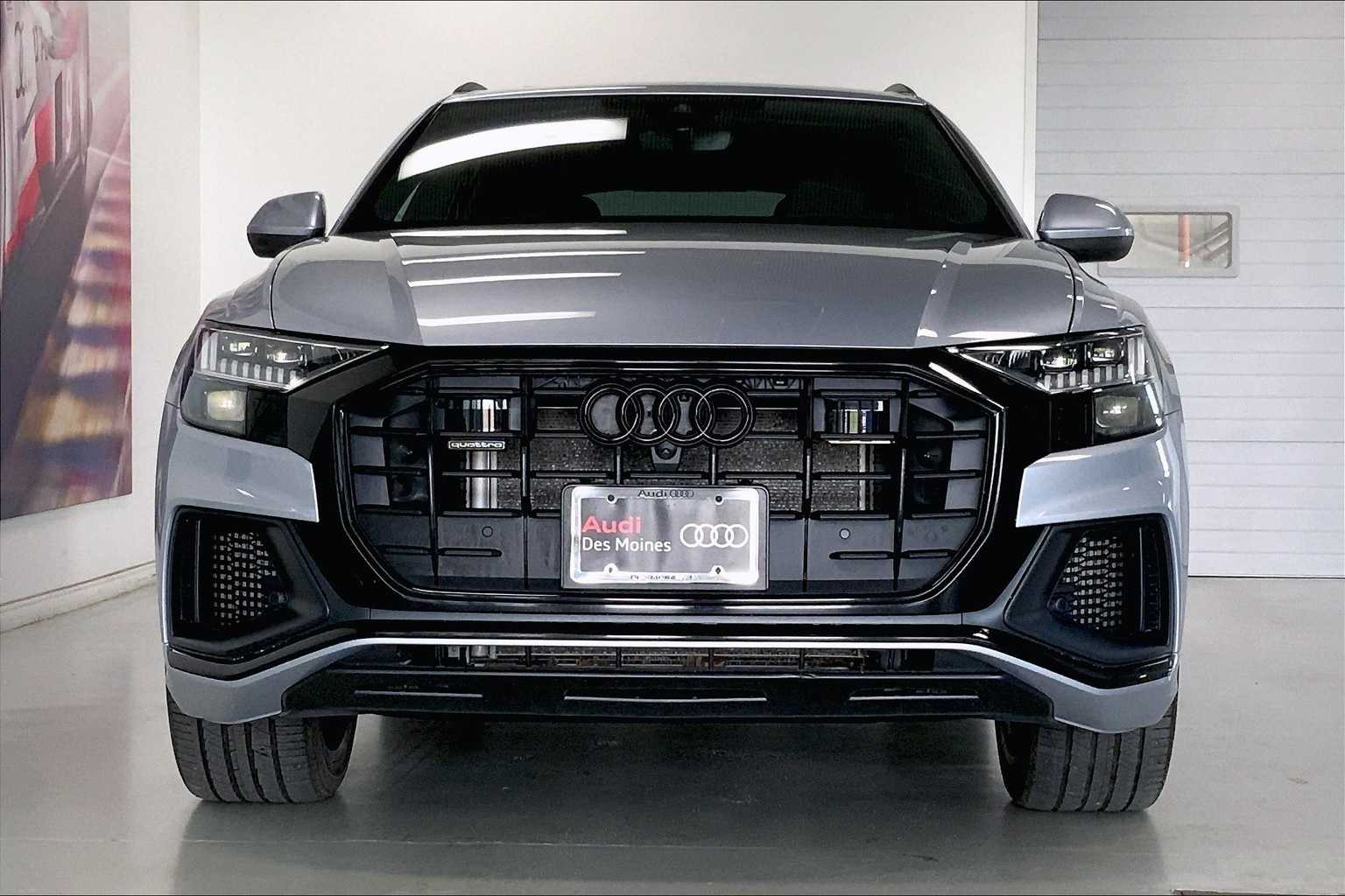 Thumbnail: 2022 Audi Q8 - 6