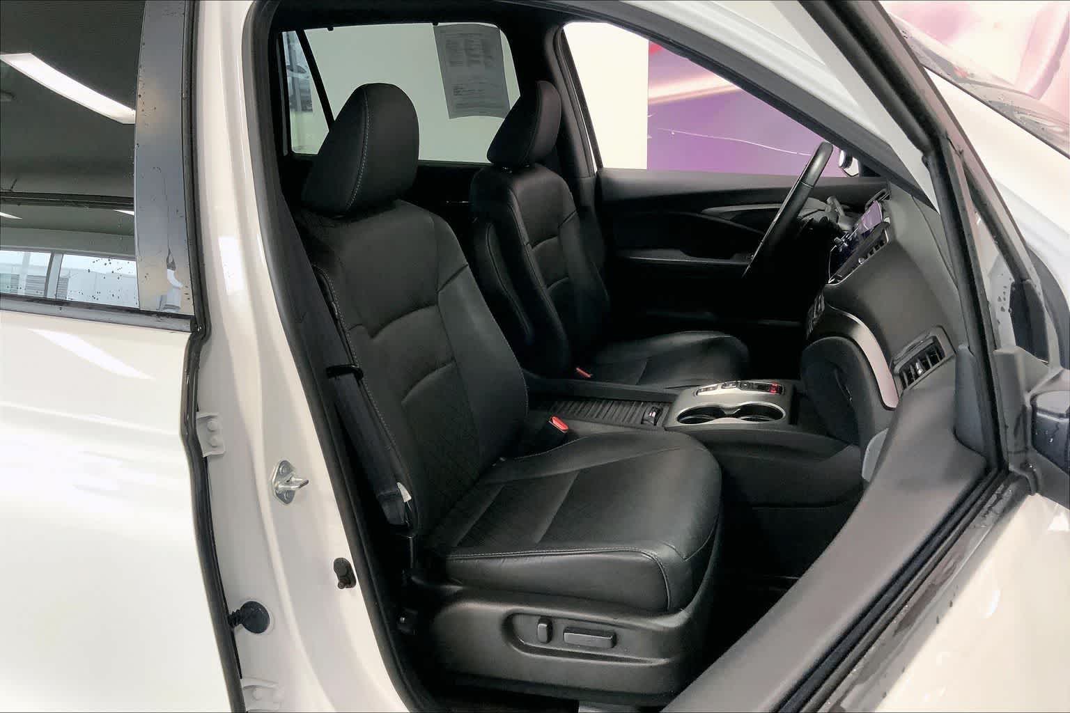 Thumbnail: 2021 Honda Passport - 12