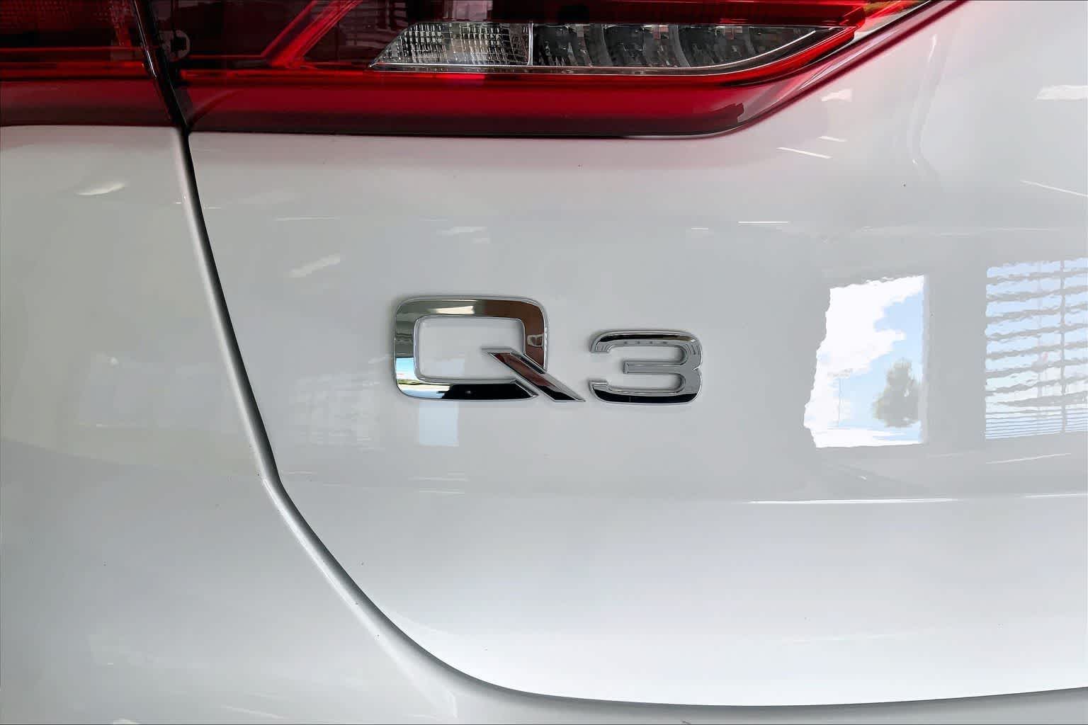 Thumbnail: 2025 Audi Q3 - 7