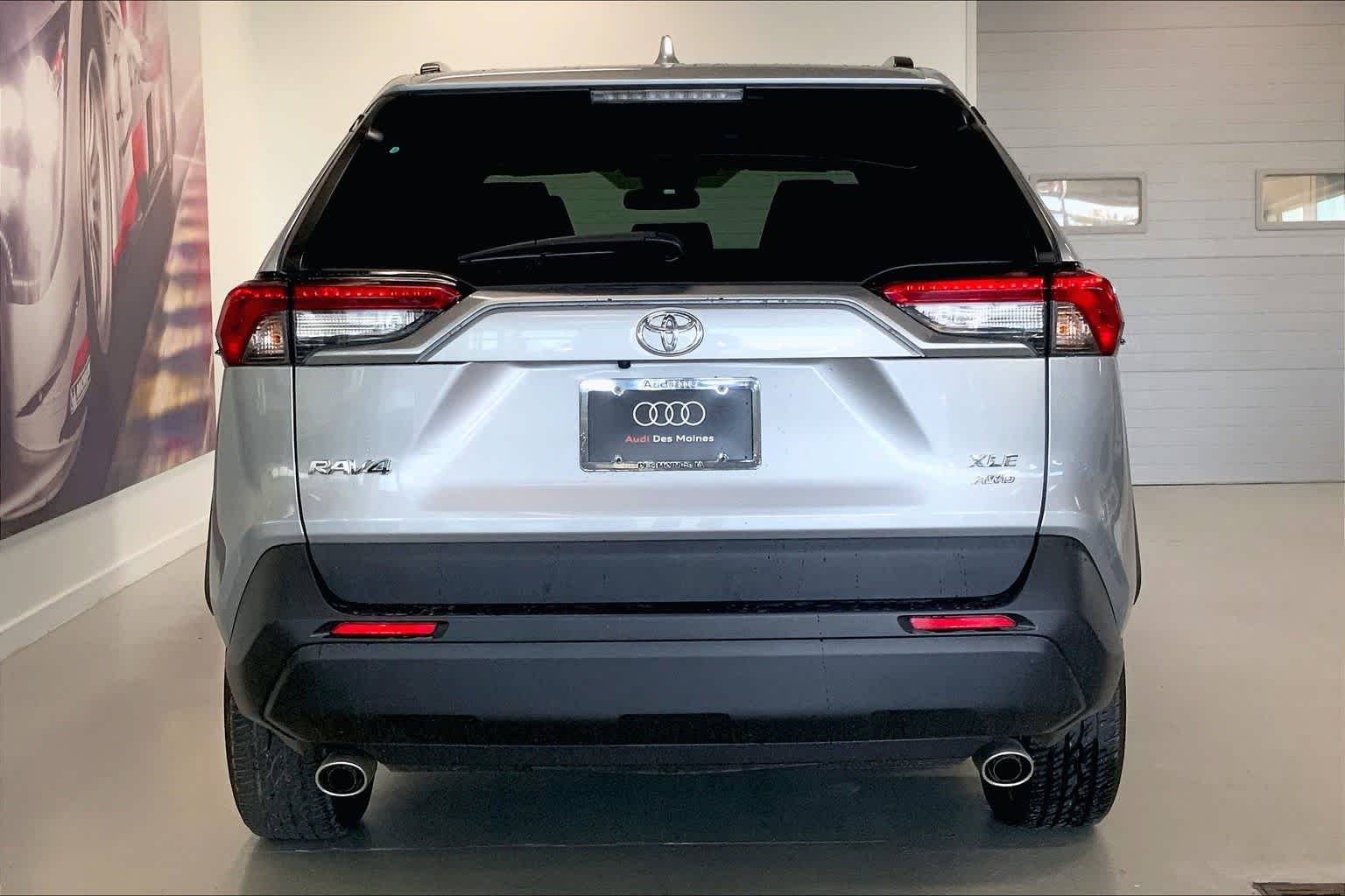 Thumbnail: 2022 Toyota RAV4 - 5