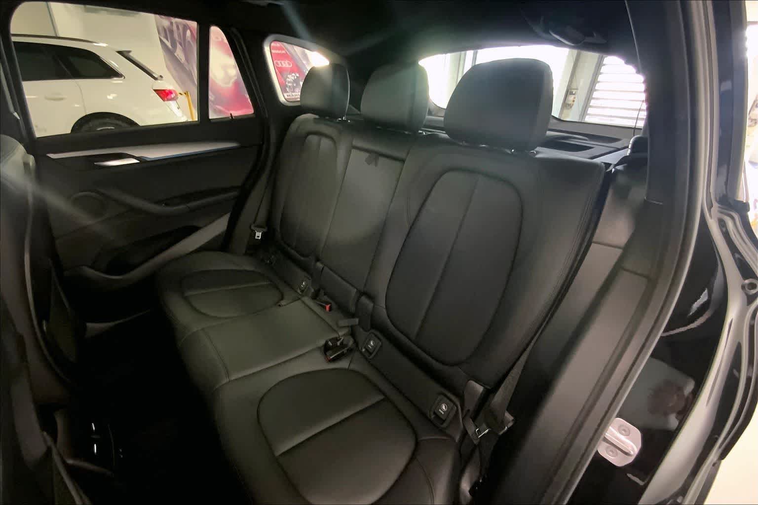 Thumbnail: 2022 BMW X1 - 24