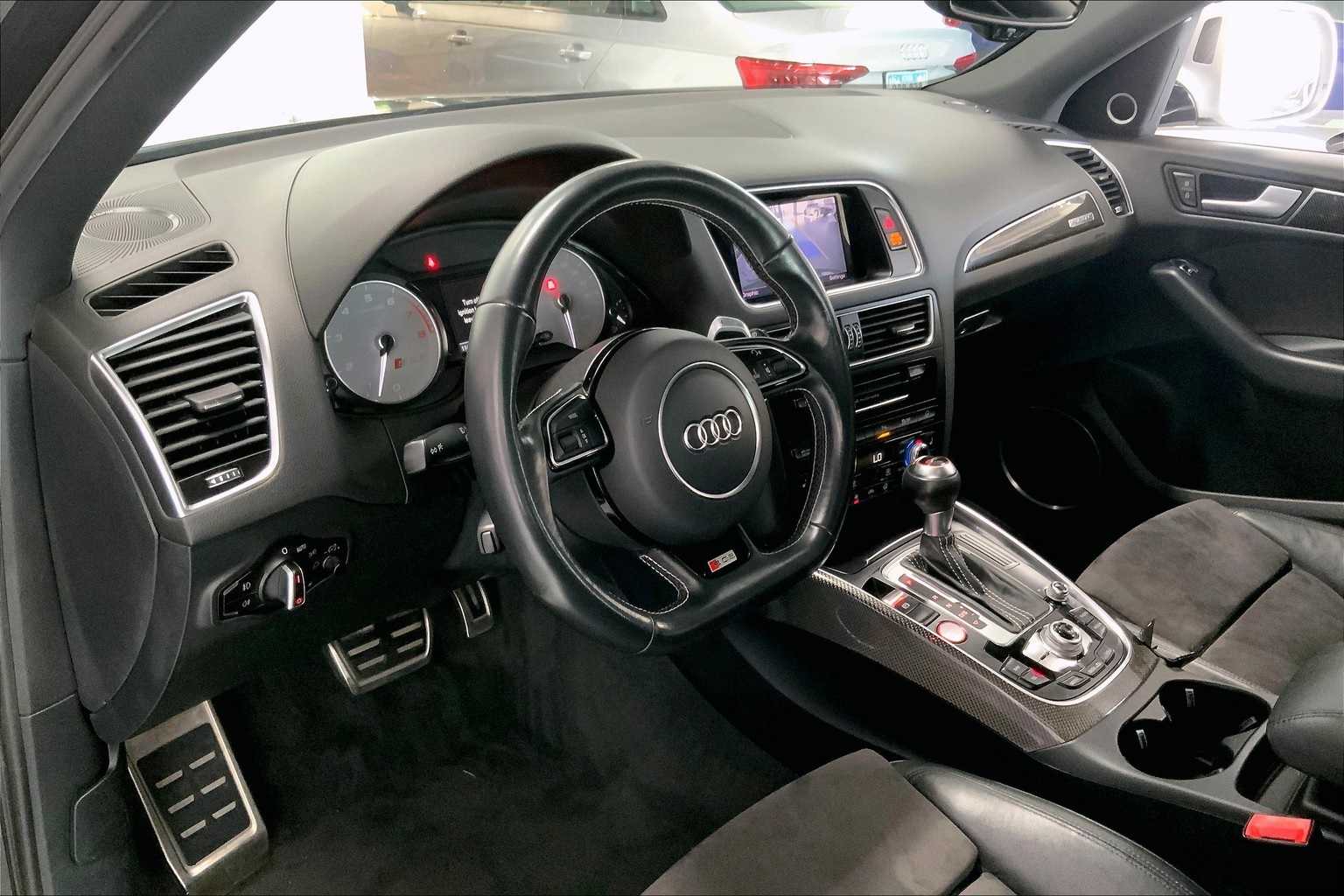 Thumbnail: 2015 Audi SQ5 - 2