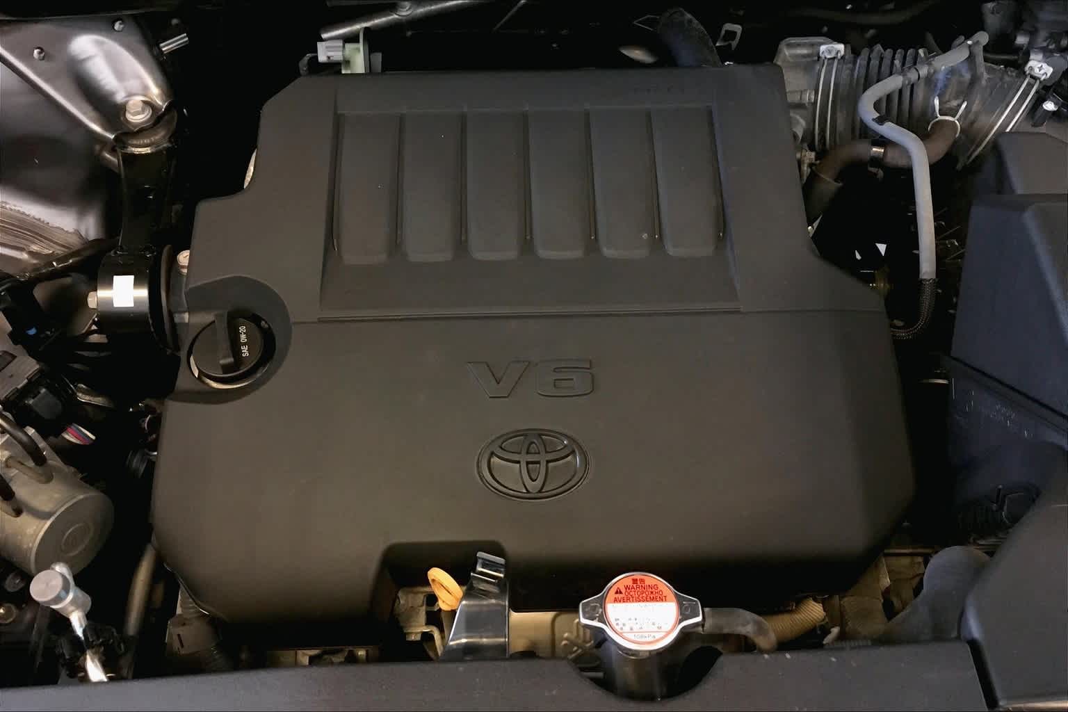 Thumbnail: 2016 Toyota Highlander - 31