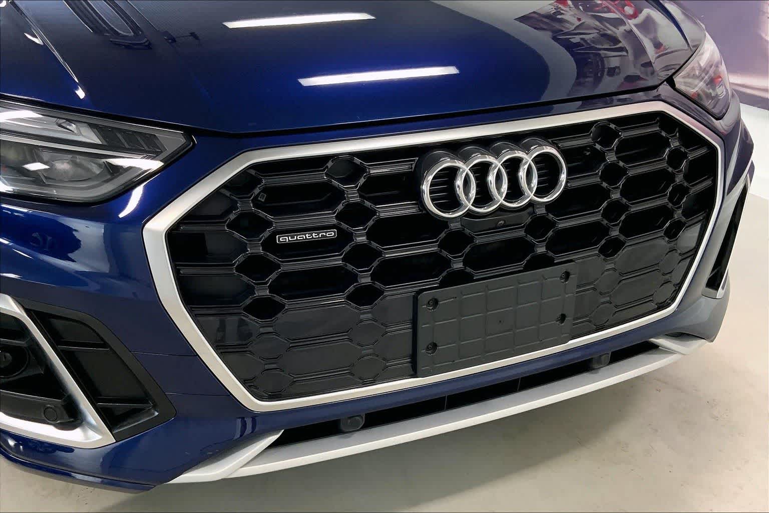 Thumbnail: 2025 Audi Q5 - 30