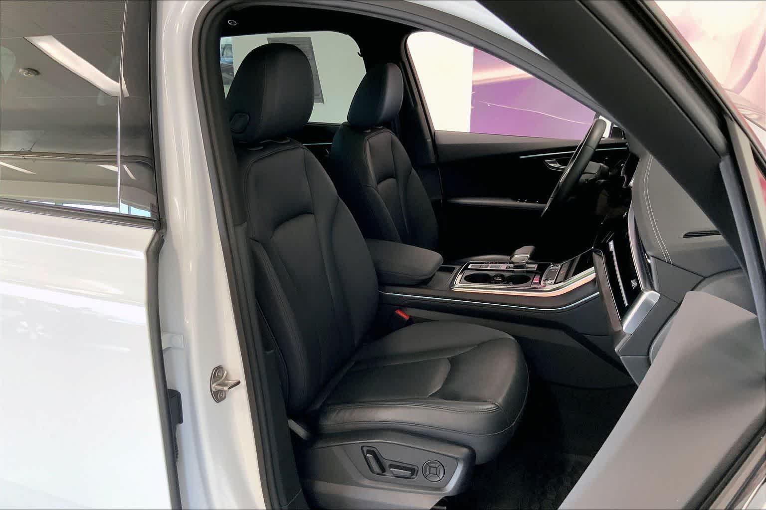 Thumbnail: 2023 Audi Q7 - 12
