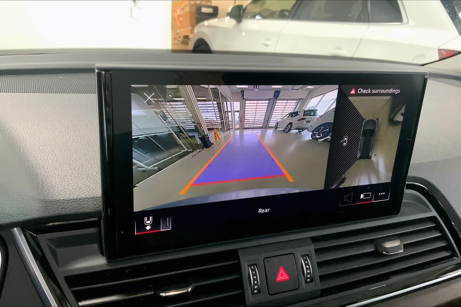 Thumbnail: 2023 Audi Q5 - 24