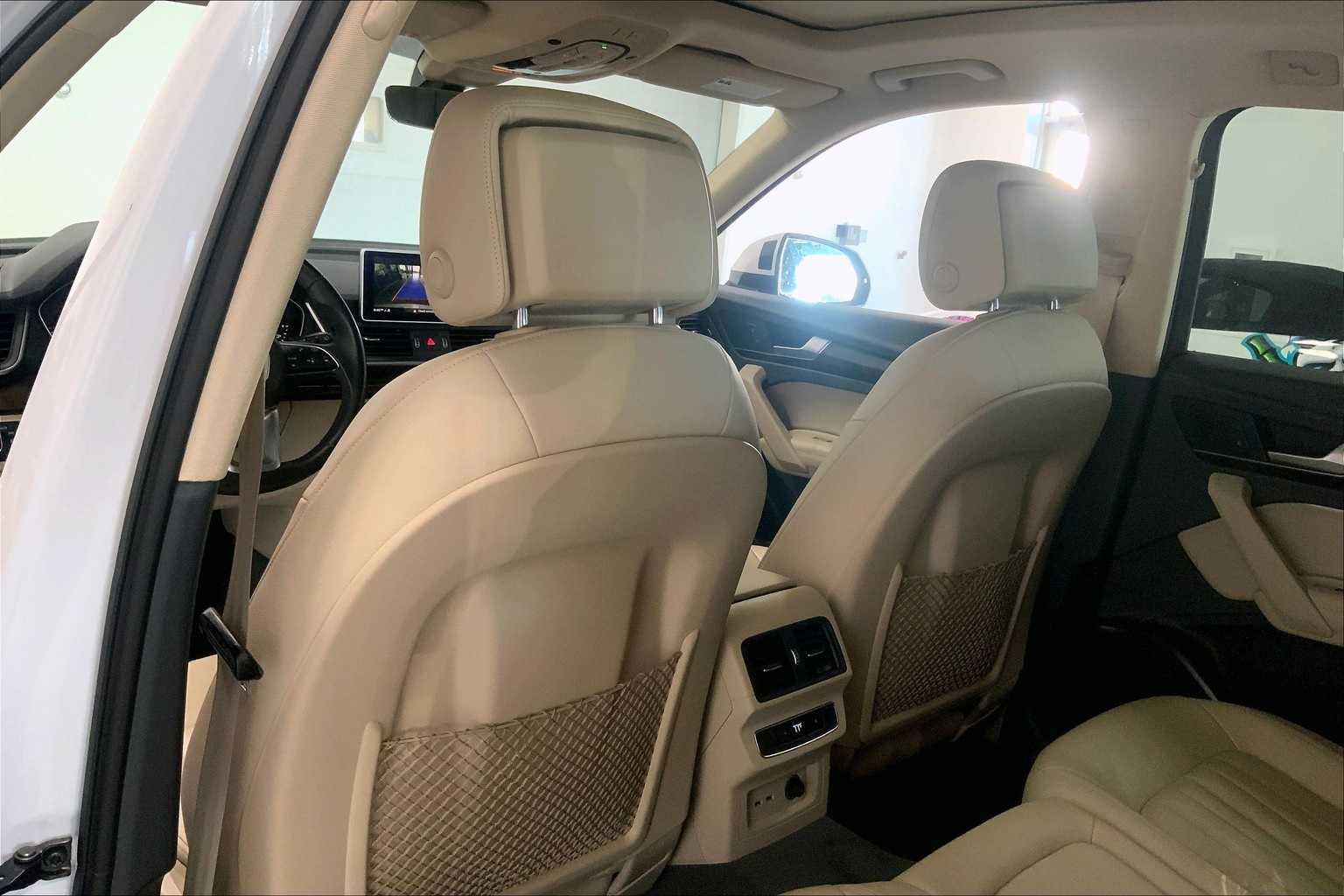 Thumbnail: 2020 Audi Q5 - 11