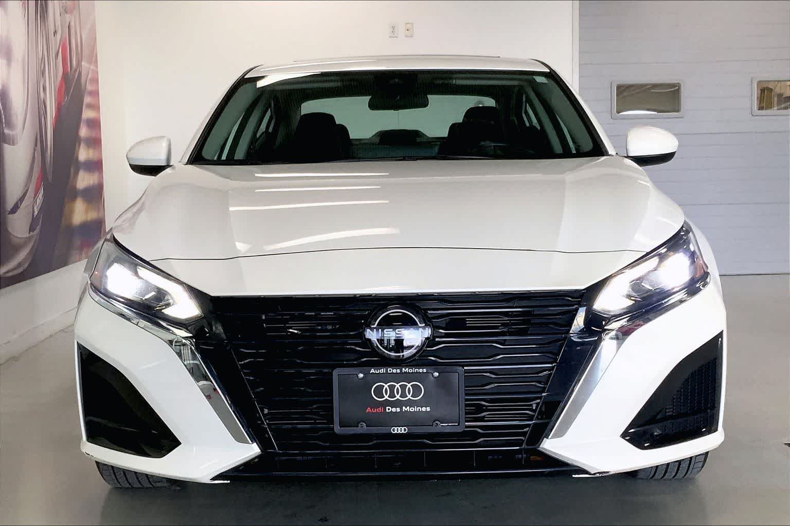 Thumbnail: 2023 Nissan Altima - 6