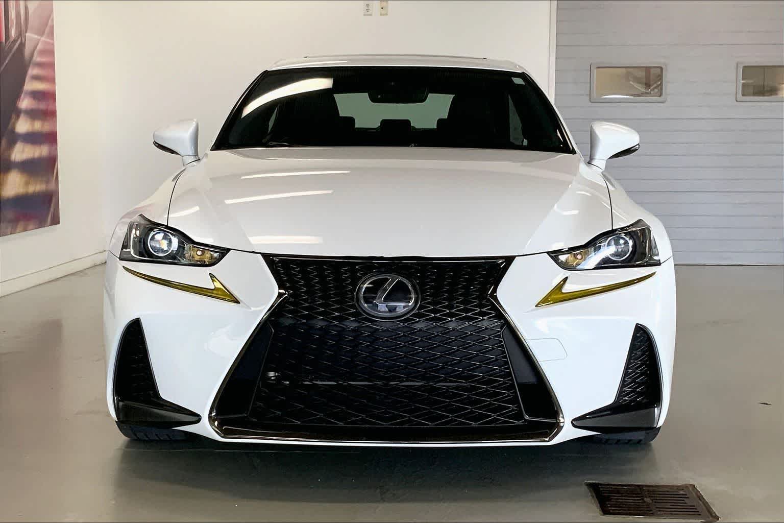 Thumbnail: 2018 Lexus IS - 6