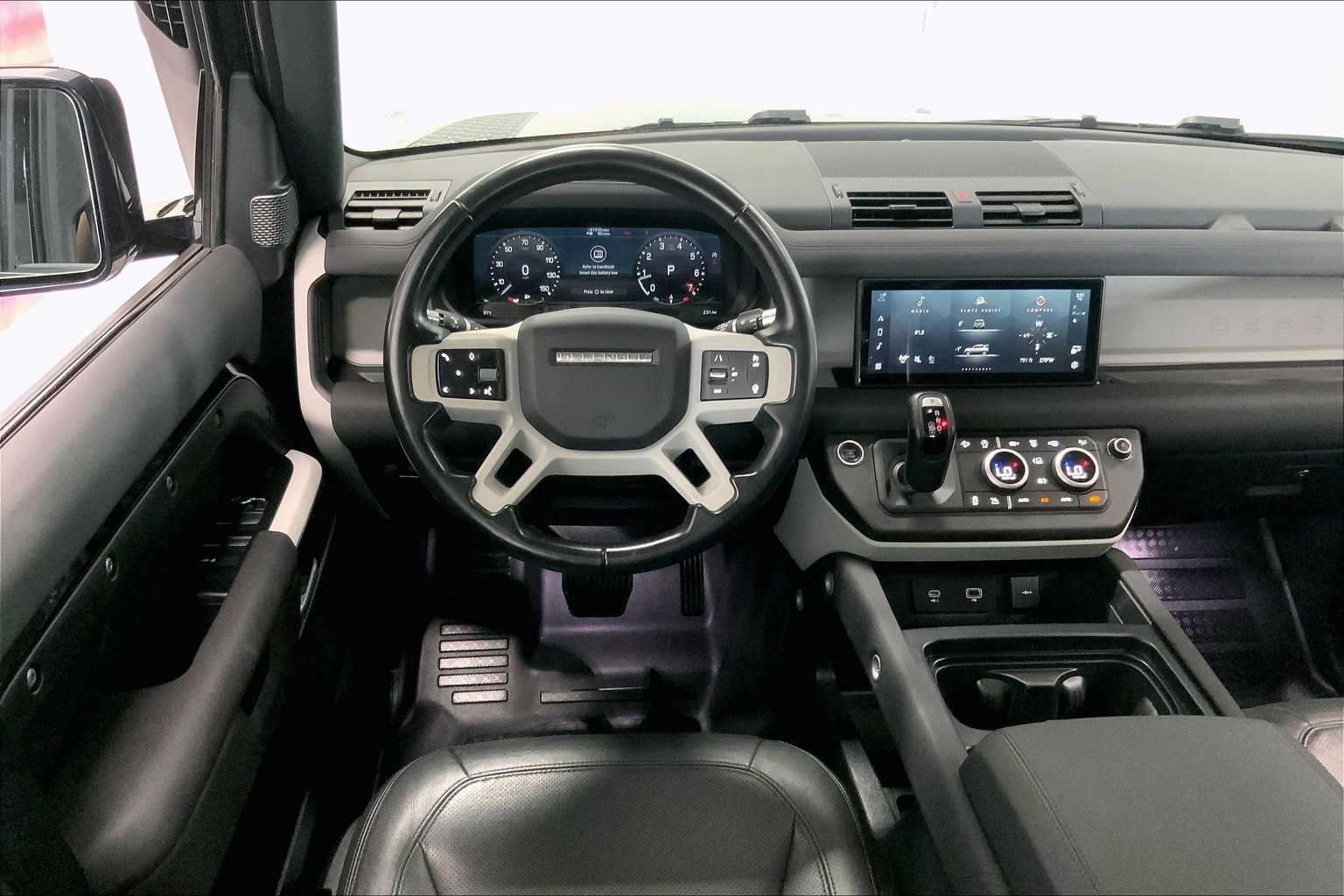 Thumbnail: 2022 Land Rover Defender - 13