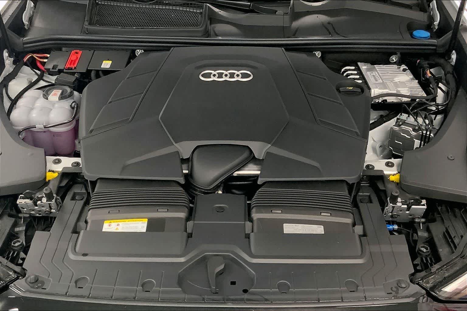 Thumbnail: 2026 Audi Q8 - 8