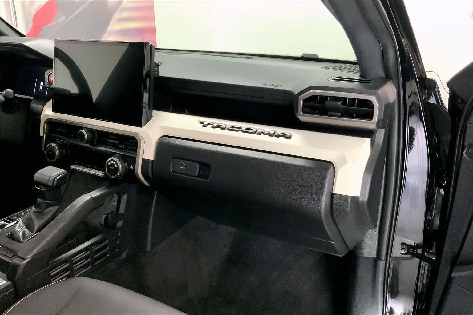 Thumbnail: 2024 Toyota Tacoma - 20